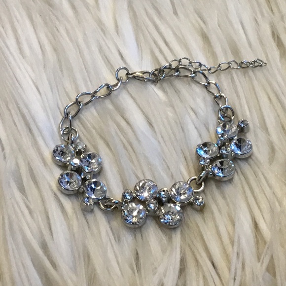 Vintage Jewelry - Vintage Crystal Silver Bracelet